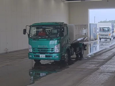 Isuzu FORWARD