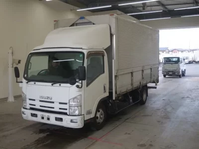 Isuzu ELF
