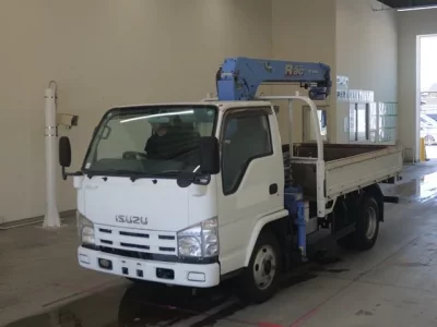 Isuzu ELF