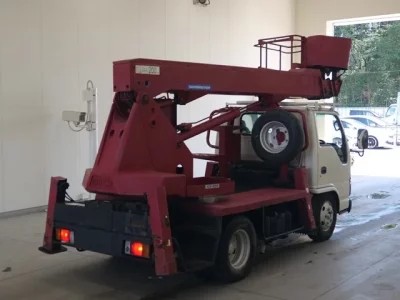 Isuzu ELF