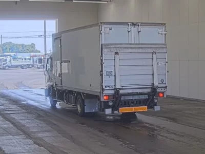 Isuzu FORWARD