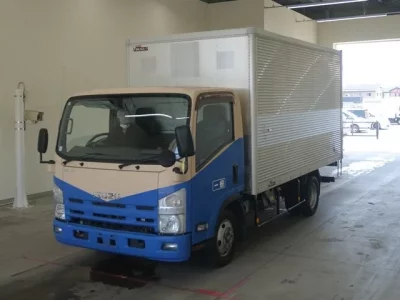 Isuzu ELF