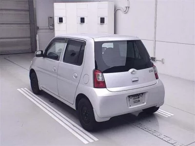 Daihatsu Esse