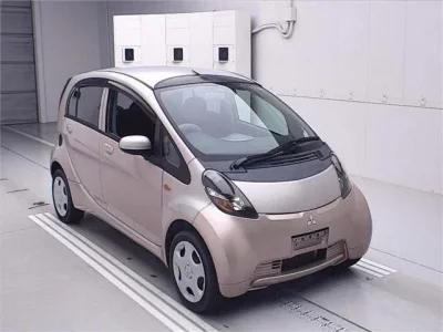 Mitsubishi I
