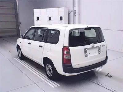 Toyota SUCCEED