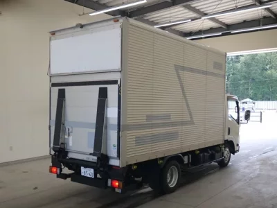 Isuzu ELF