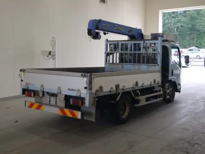 Isuzu ELF