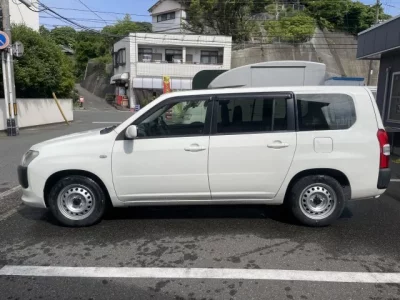 Toyota SUCCEED