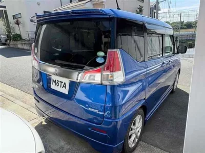 Mitsubishi DELICA D2