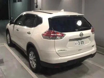 Nissan X-TRAIL