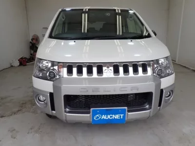 Mitsubishi DELICA D5