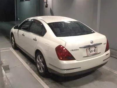 Nissan TEANA
