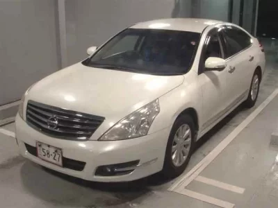Nissan TEANA