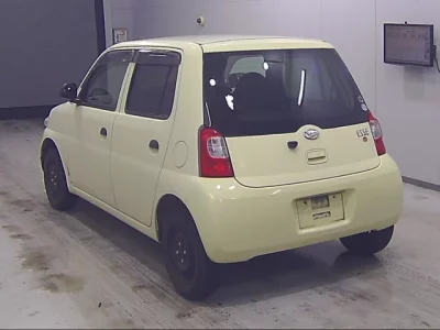 Daihatsu Esse