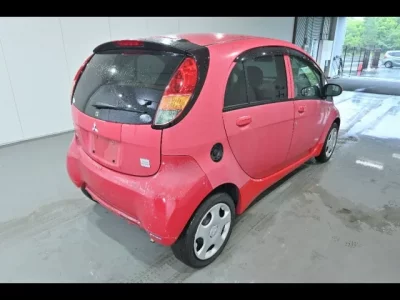 Mitsubishi I