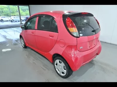 Mitsubishi I