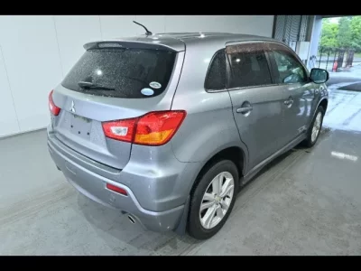 Mitsubishi RVR