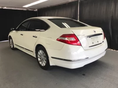Nissan TEANA