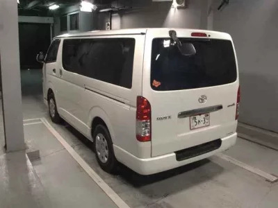 Toyota HIACE VAN