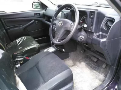 Toyota SUCCEED