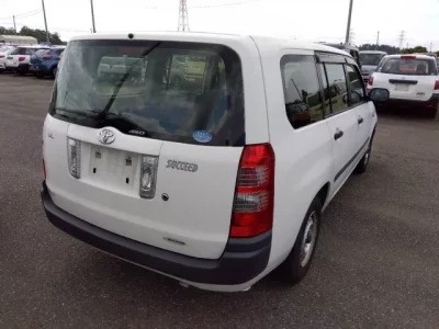 Toyota SUCCEED