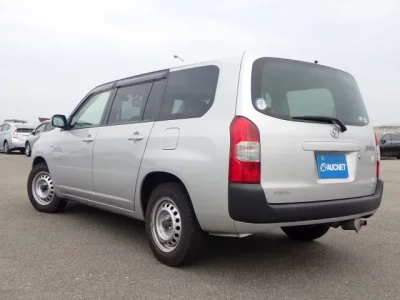 Toyota SUCCEED