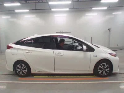 Toyota PRIUS PHV