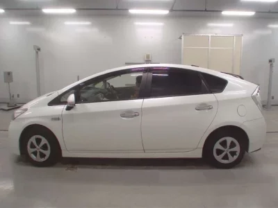 Toyota PRIUS PHV