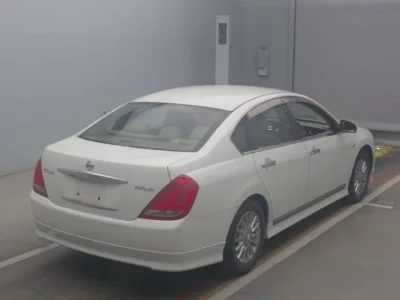 Nissan TEANA