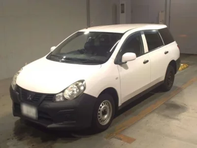 Mitsubishi LANCER VAN