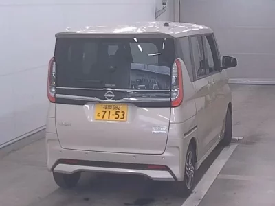 Nissan ROOX