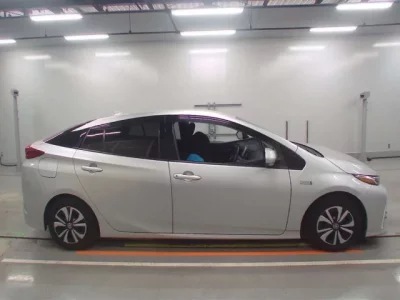 Toyota PRIUS PHV