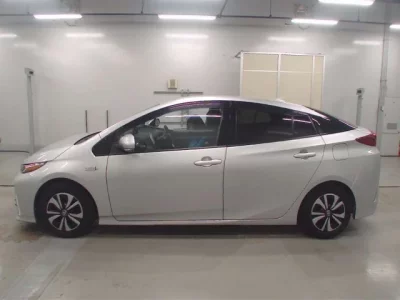 Toyota PRIUS PHV