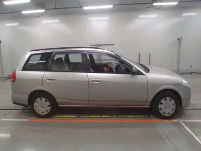 Nissan WINGROAD