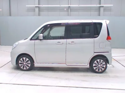 Mitsubishi DELICA D2