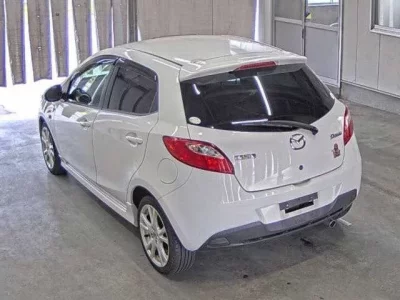 Mazda DEMIO