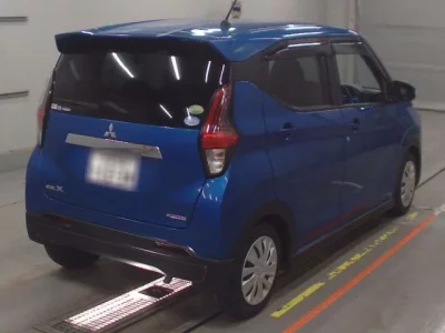 Mitsubishi EK X