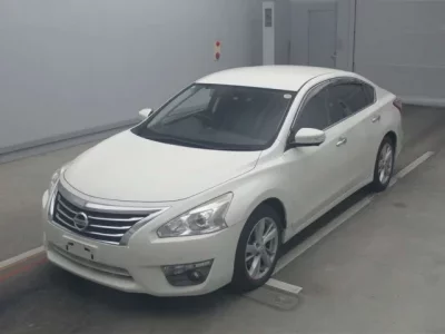 Nissan TEANA