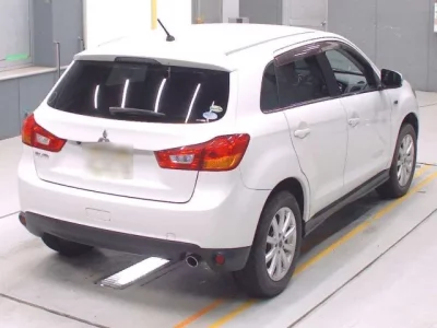 Mitsubishi RVR