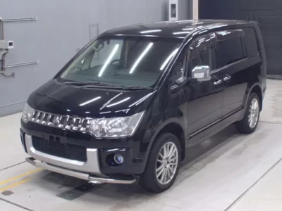 Mitsubishi DELICA D5