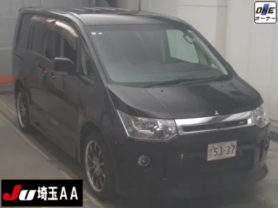Mitsubishi DELICA D5