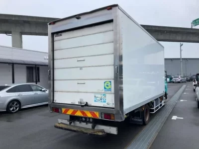 Isuzu ELF
