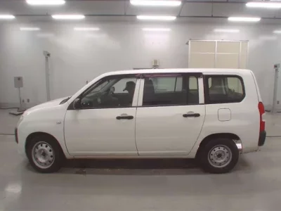 Toyota SUCCEED