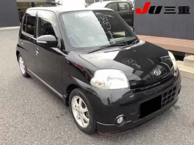 Daihatsu Esse