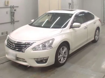 Nissan TEANA