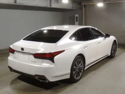 Lexus LS