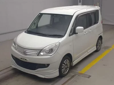 Mitsubishi DELICA D2