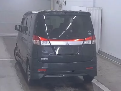 Mitsubishi DELICA D2