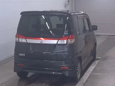 Mitsubishi DELICA D2