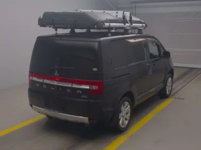 Mitsubishi DELICA D5
